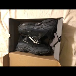 Balenciaga Men Sneakers sz 10